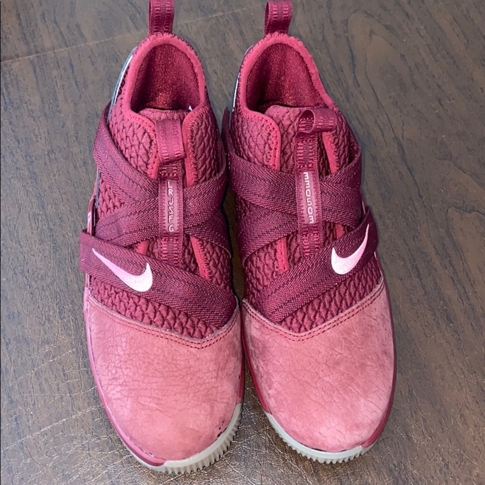 Brand new burgundy boys Lebron Velcro sneakers sz3
